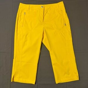 Nivo Golf/Tennis Long Shorts Women’s Size 4 Yellow